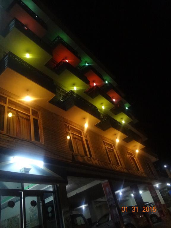 Chichoga Holiday Inn Manāli Extérieur photo
